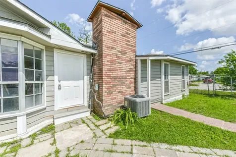 14249 Brownsville Street Houston TX 77015