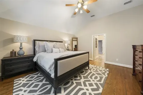 11530 Wickhollow Lane Houston TX 77043