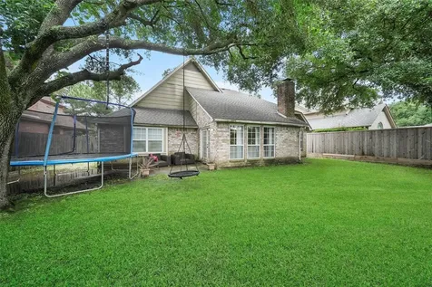 11530 Wickhollow Lane Houston TX 77043
