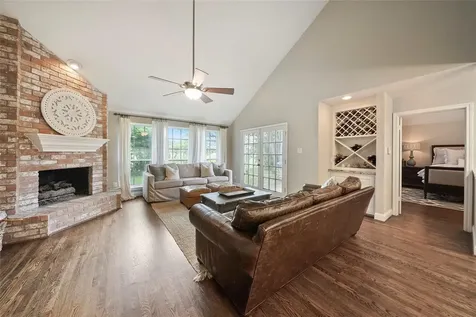 11530 Wickhollow Lane Houston TX 77043
