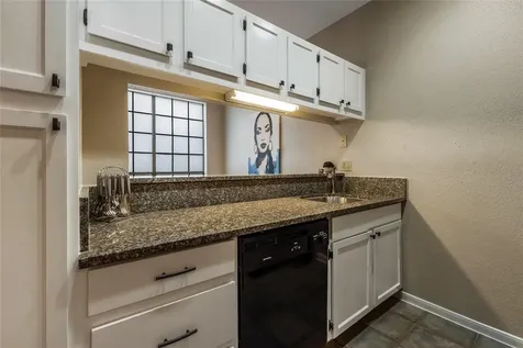 8055 Cambridge Street 43 Houston TX 77054