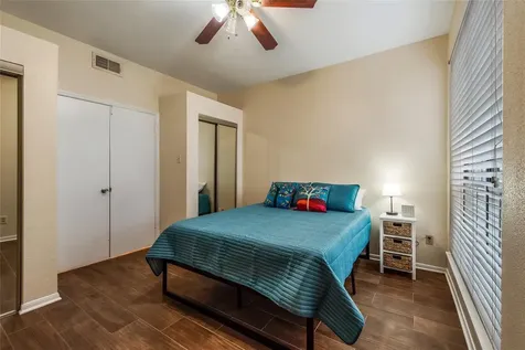 8055 Cambridge Street 43 Houston TX 77054