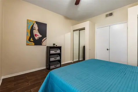 8055 Cambridge Street 43 Houston TX 77054