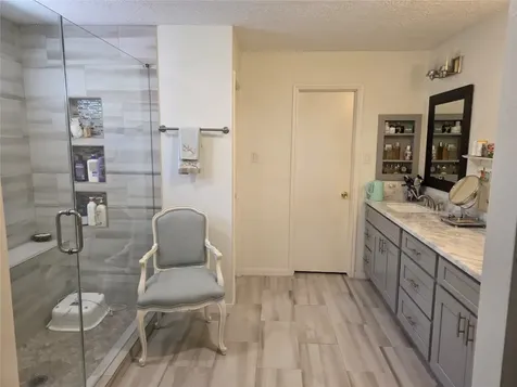 10727 Kitty Brook Drive Houston TX 77071