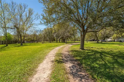 6009 Terrebonne Road Hitchcock TX 77563