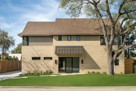309 Avenue Of Oaks Street Houston TX 77009