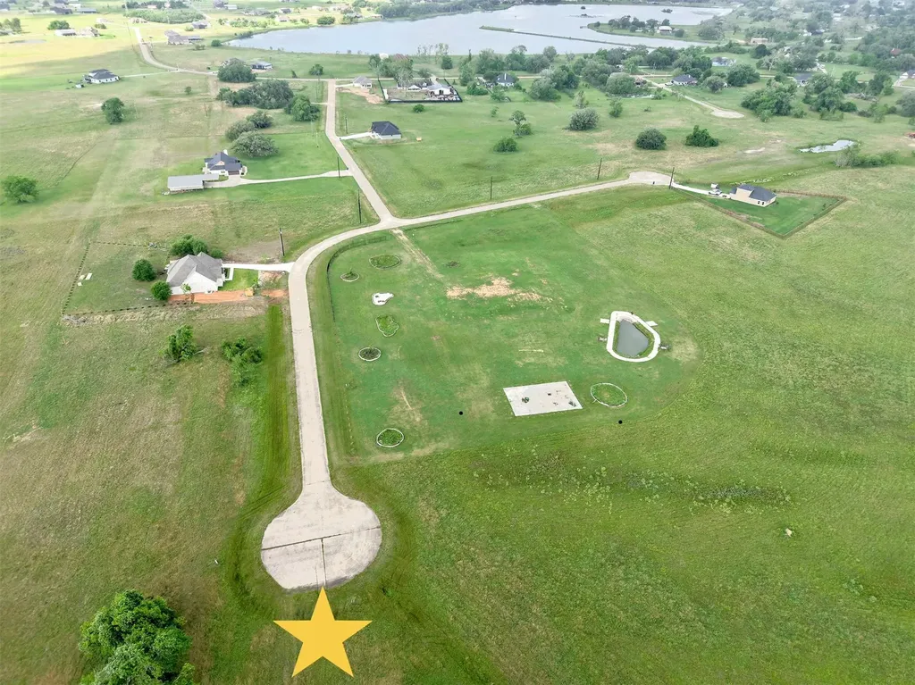 248 Cripple Creek Lane Angleton TX 77515