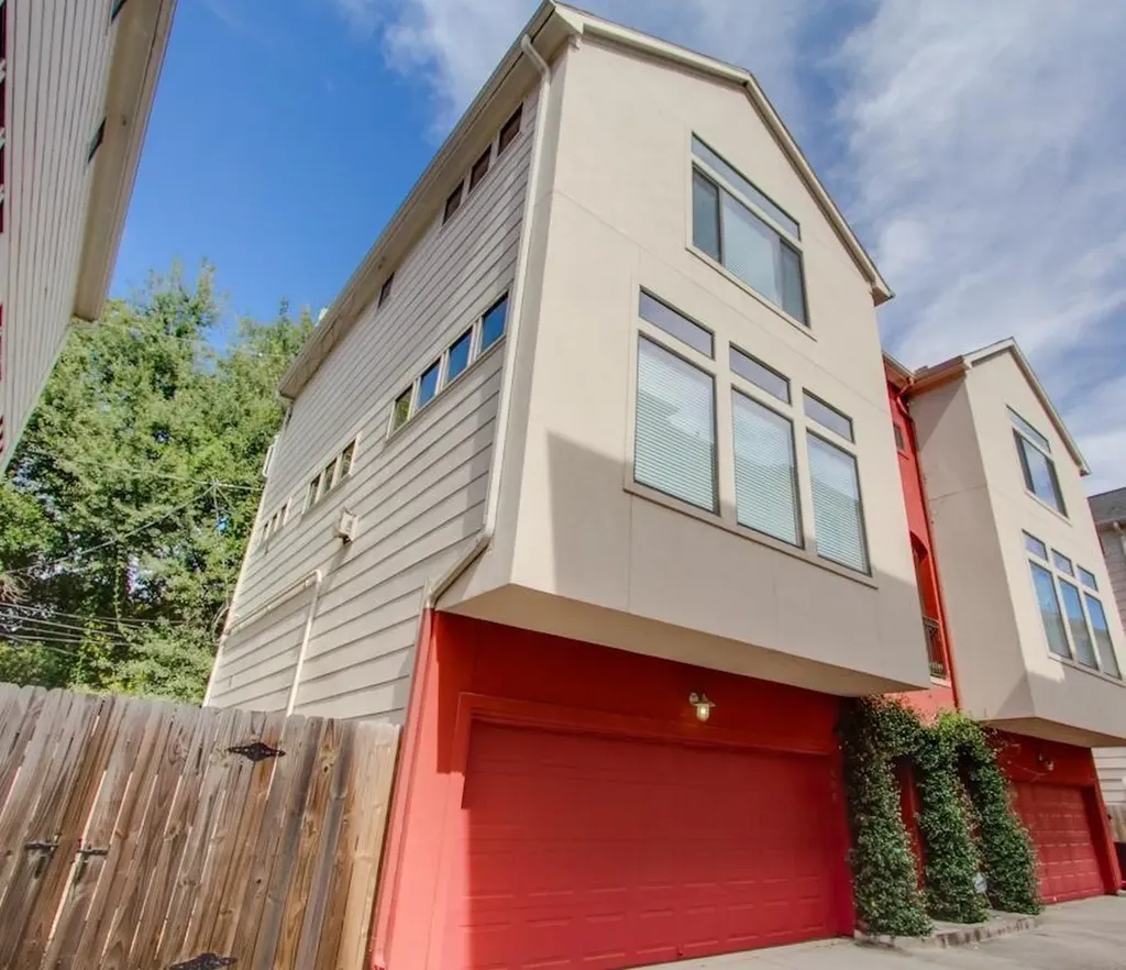 408 Parker Street Houston TX 77007