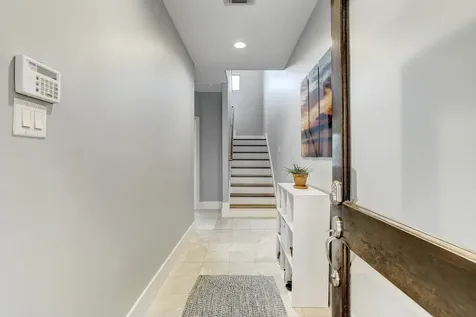 408 Parker Street Houston TX 77007