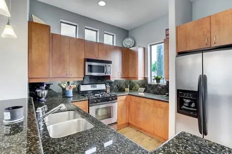408 Parker Street Houston TX 77007
