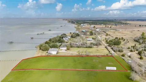 371 B Locke Road Anahuac TX 77514