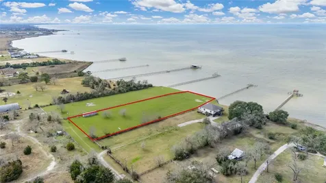 371 B Locke Road Anahuac TX 77514