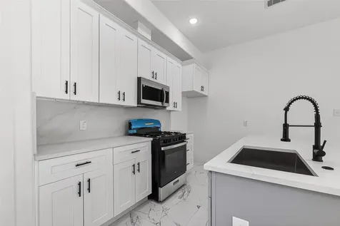 9334 Waller Street Houston TX 77012