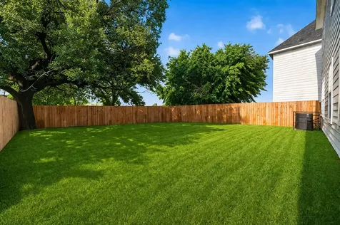 9334 Waller Street Houston TX 77012