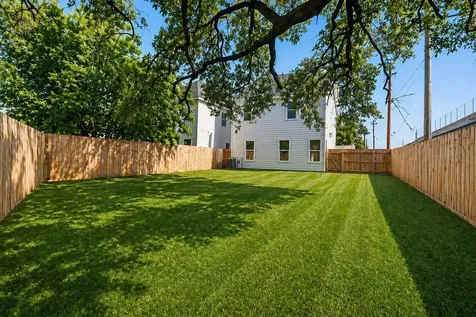 9334 Waller Street Houston TX 77012