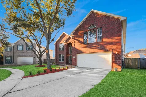 1611 Pebble Brook Missouri City TX 77459