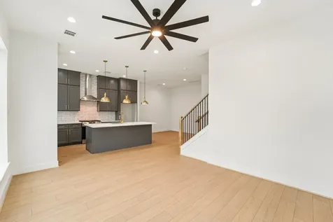 4504 Terry Street Houston TX 77009