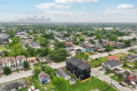 4504 Terry Street Houston TX 77009