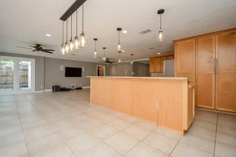 9614 Val Verde Street Houston TX 77063