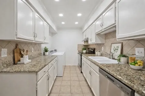 353 N Post Oak Lane 627 Houston TX 77024