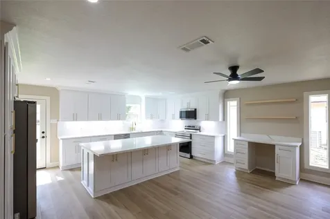136 Talisman Street Lake Jackson TX 77566
