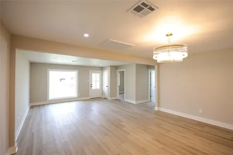 136 Talisman Street Lake Jackson TX 77566