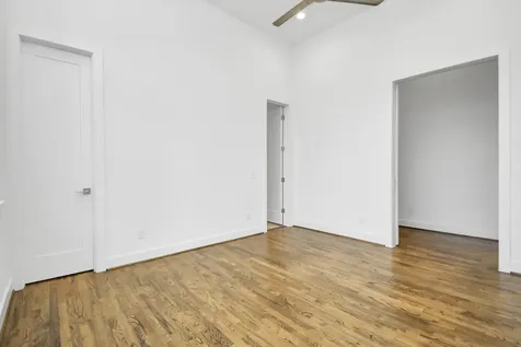 732 W 22nd Street A Houston TX 77008