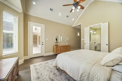 515 Otto Street East Bernard TX 77435