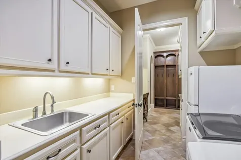 515 Otto Street East Bernard TX 77435