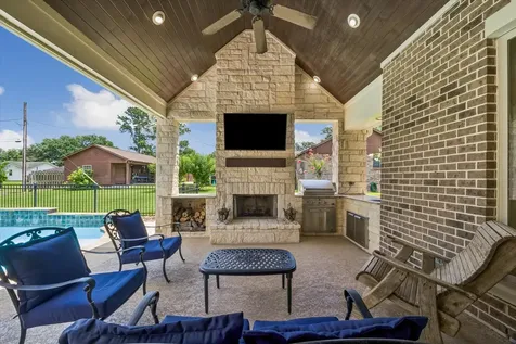 515 Otto Street East Bernard TX 77435