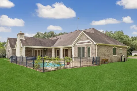 515 Otto Street East Bernard TX 77435