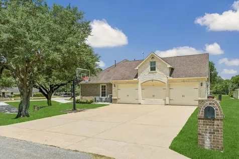 515 Otto Street East Bernard TX 77435