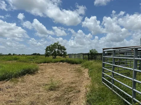 775 S Fm 441 Road Louise TX 77455