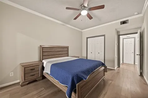 4024 Breakwood Drive Houston TX 77025