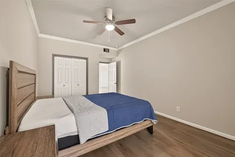 4024 Breakwood Drive Houston TX 77025