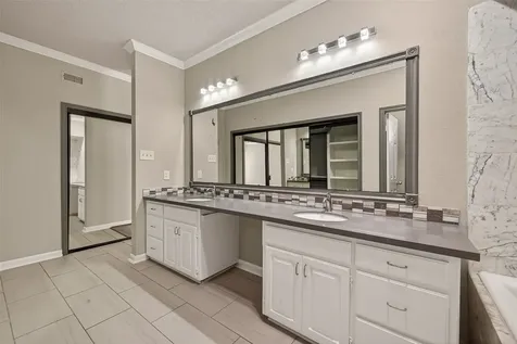 4024 Breakwood Drive Houston TX 77025
