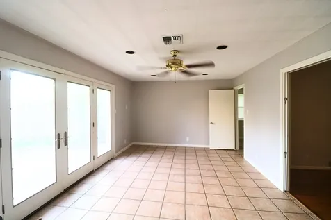 5339 Carew Street Houston TX 77096
