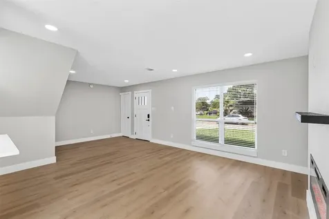 12223 Kingslake Forest Drive Houston TX 77044