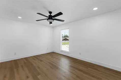 12223 Kingslake Forest Drive Houston TX 77044
