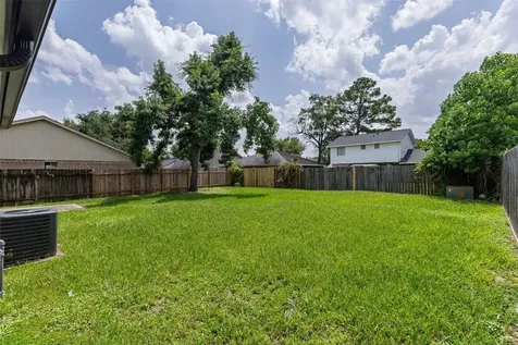 12223 Kingslake Forest Drive Houston TX 77044
