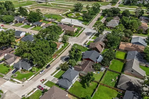 12223 Kingslake Forest Drive Houston TX 77044