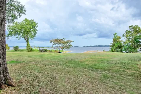 520 Mccoury Loop Milam TX 75959