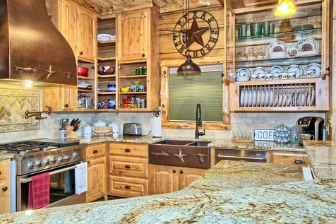 520 Mccoury Loop Milam TX 75959