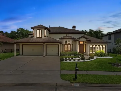 205 Del Monte Drive Friendswood TX 77546