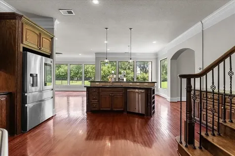 205 Del Monte Drive Friendswood TX 77546