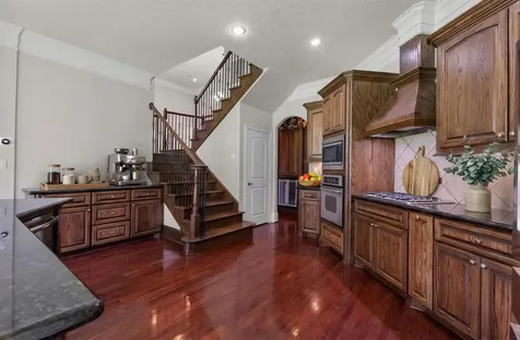 205 Del Monte Drive Friendswood TX 77546