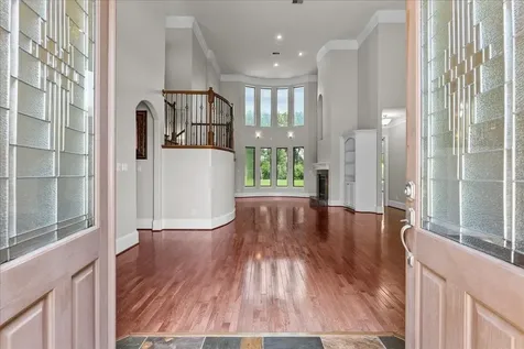 205 Del Monte Drive Friendswood TX 77546