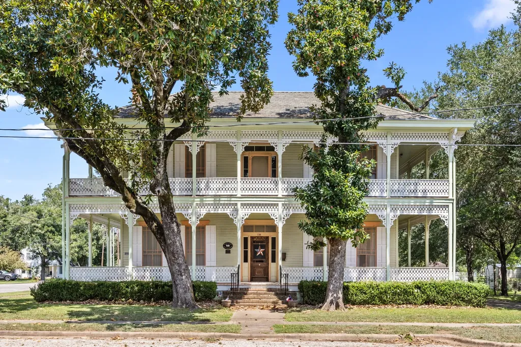 236 Preston Street Columbus TX 78934