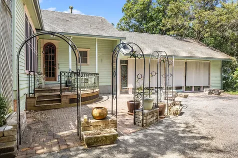 236 Preston Street Columbus TX 78934