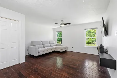 1502 Rushworth Drive Houston TX 77014